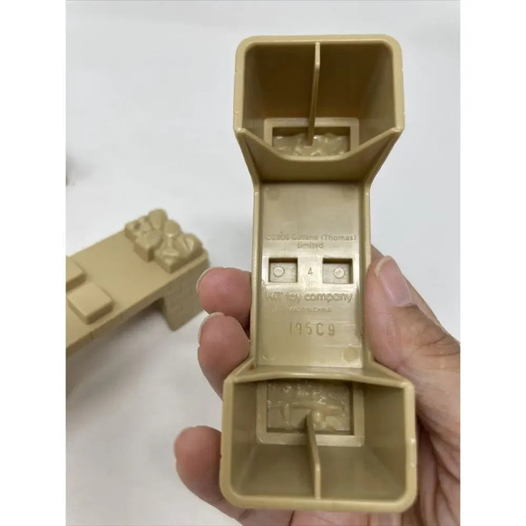 Thomas the Train Trackmaster Track Risers Lot of 8 Tan Replacement Pieces - Picture 4 of 7